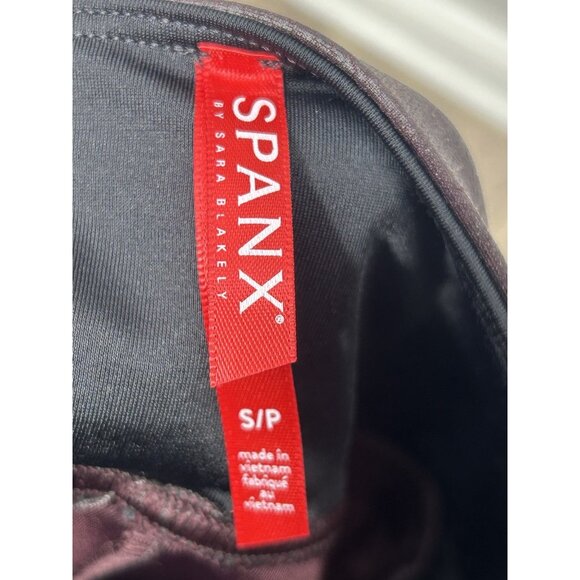 SPANX Faux Leather Leggings Small BURGUNDY shiny Holiday Dressy City Chic EUC - Picture 10 of 12